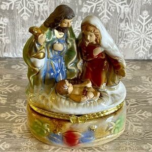 Blessed Family Nativity Lusterware Trinket Pill Box EUC